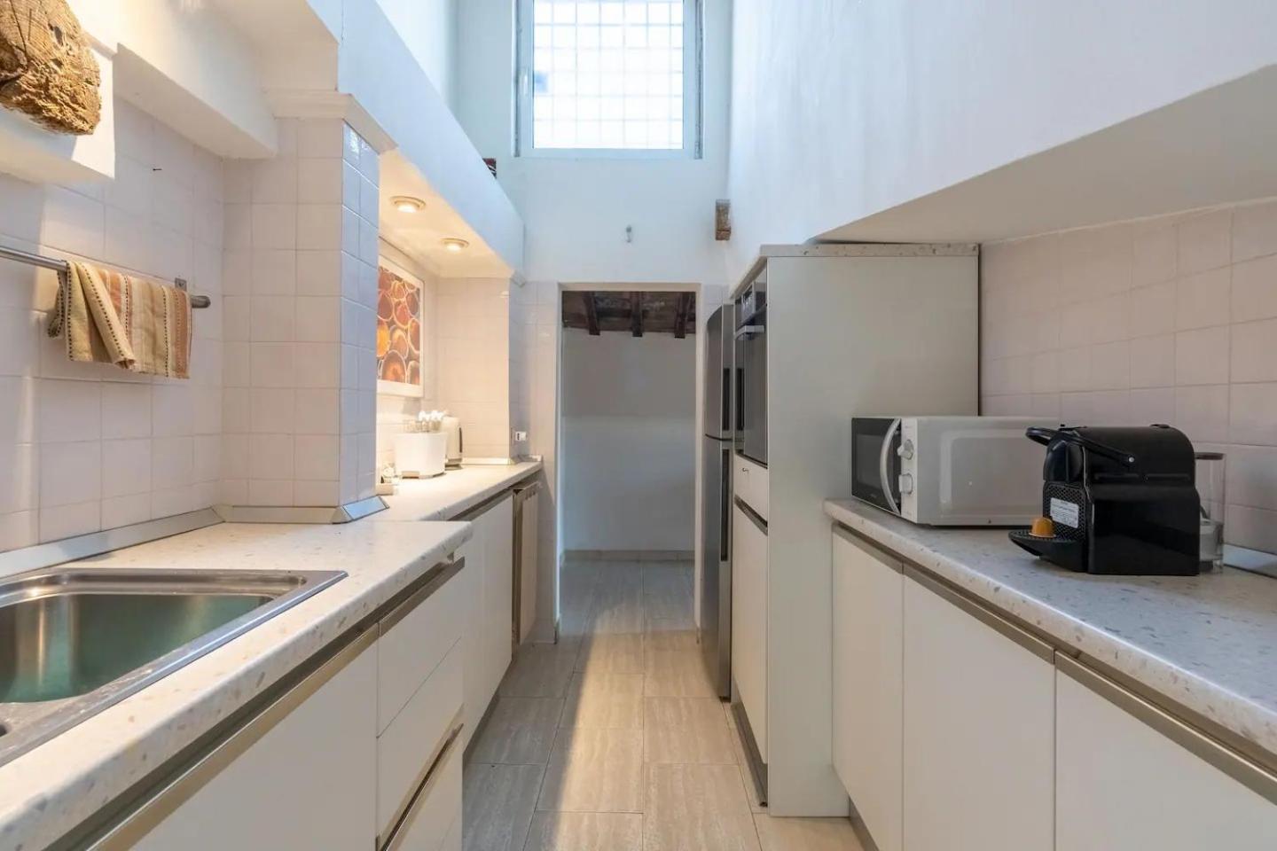 Apartamento 15 Min From Piazza Venezia Skyline Sanctuary In Trastevere